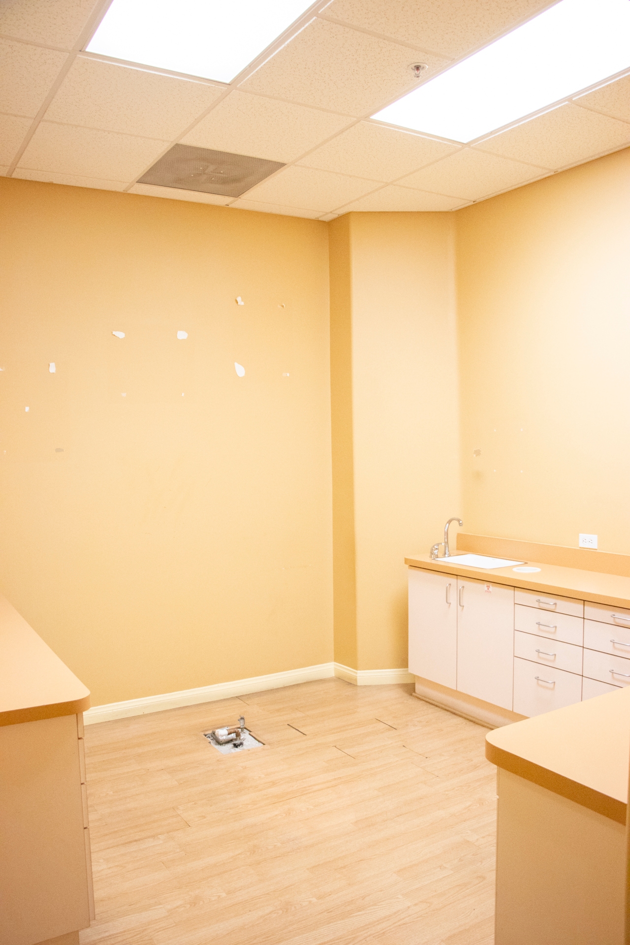 3301-3311 E 12th St, Oakland, CA à louer Photo intérieure- Image 1 de 8