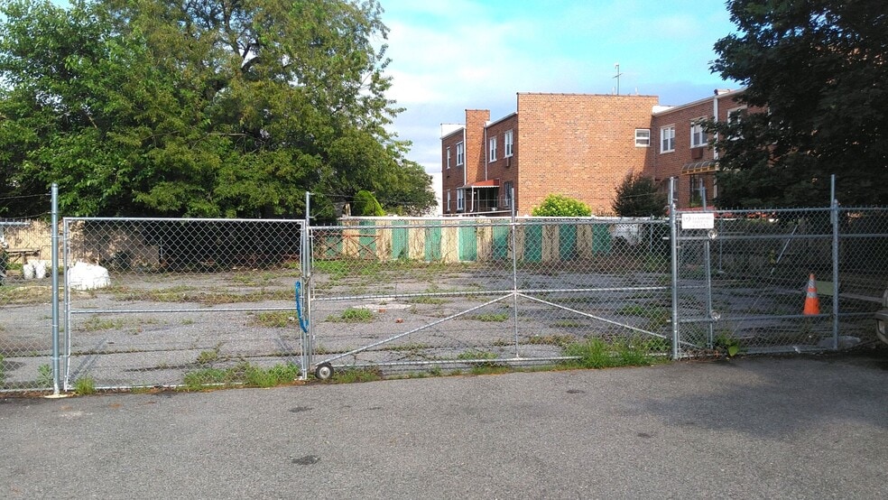 7511-7513 Metropolitan Ave, Middle Village, NY for sale - Other - Image 2 of 25