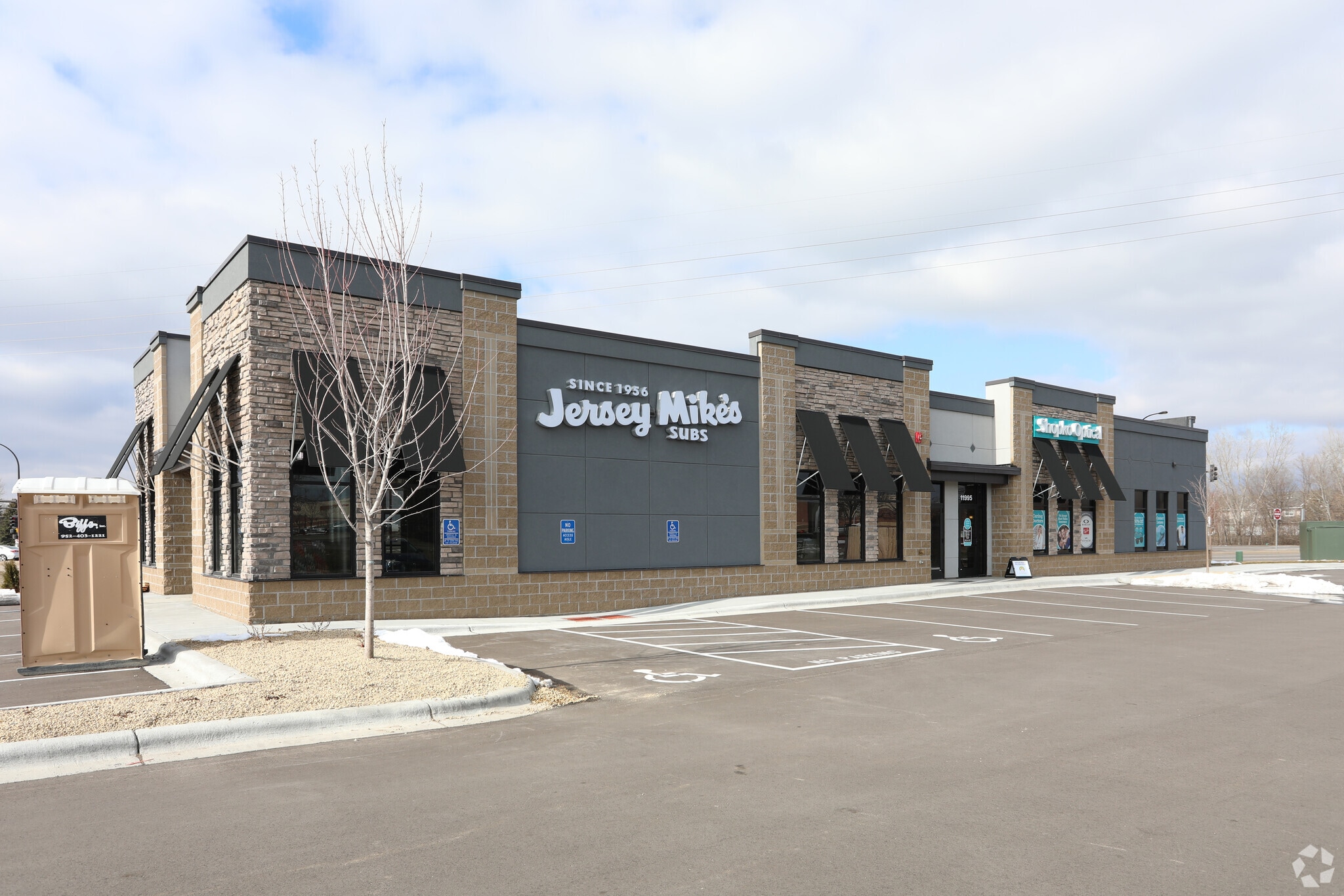11995 Business Park Blvd N, Champlin, MN for lease Primary Photo- Image 1 of 6