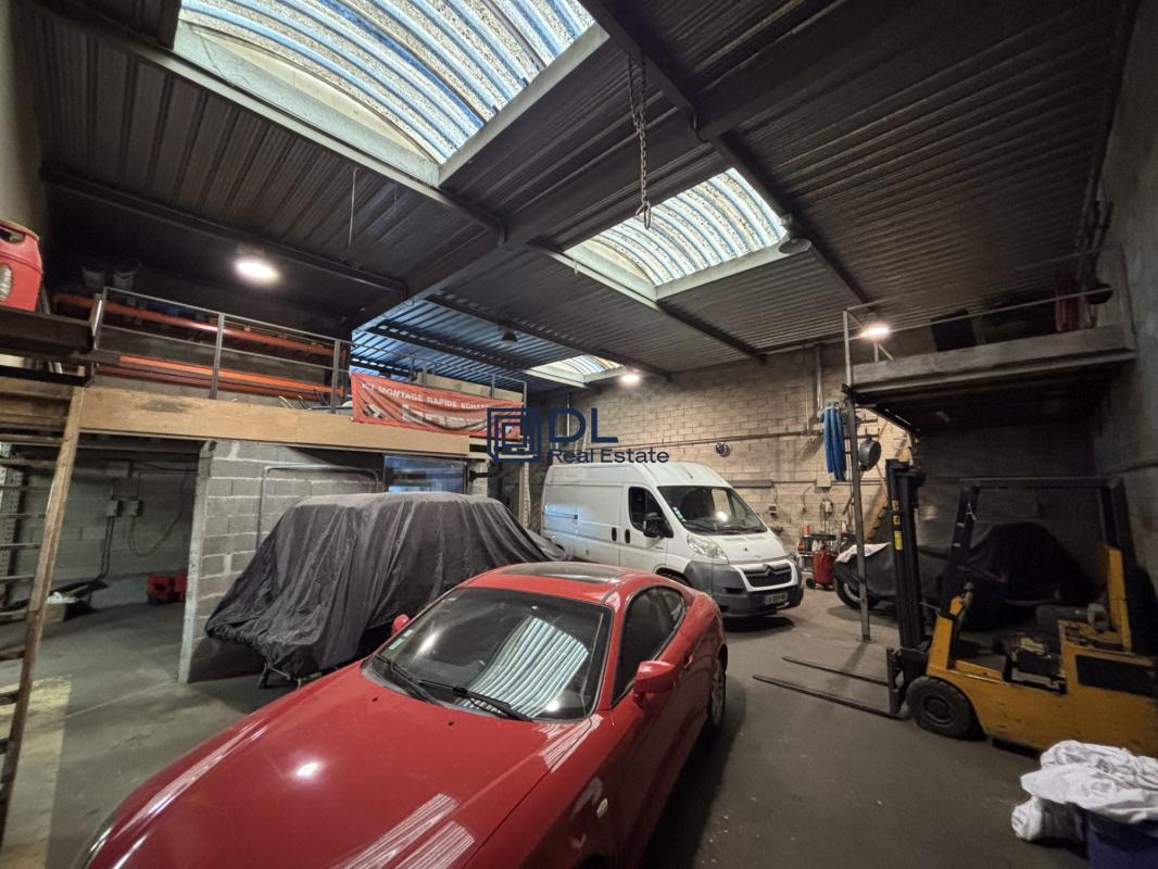Industrial in Alfortville for sale Interior Photo- Image 1 of 9