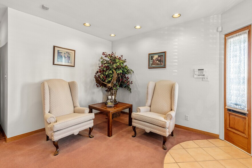 4383 Colfax Ave, Studio City, CA à vendre - Photo du bâtiment - Image 3 de 21