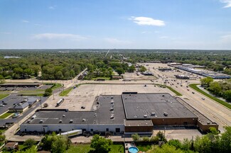Plus de détails pour 3702-3748 N Main St, Rockford, IL - Commerce de détail à louer