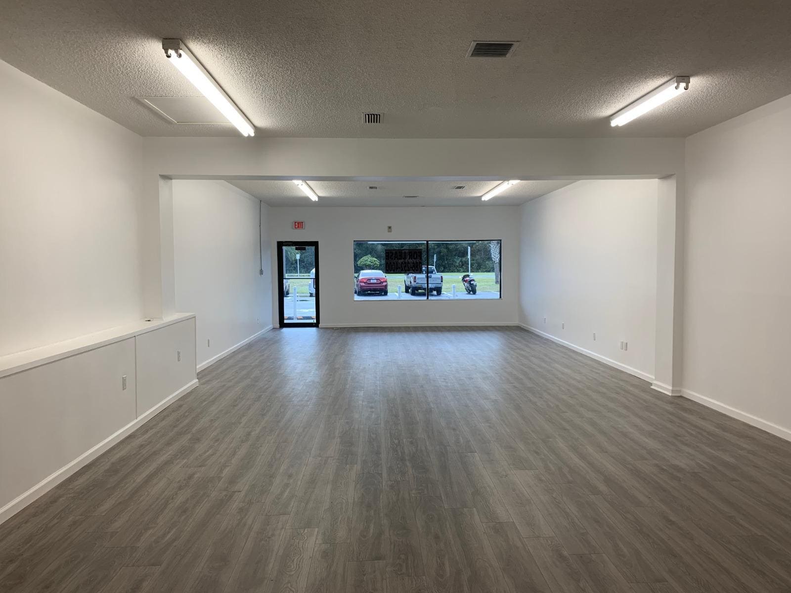 2311-2349 S Ridgewood Ave, Edgewater, FL for lease Interior Photo- Image 1 of 4