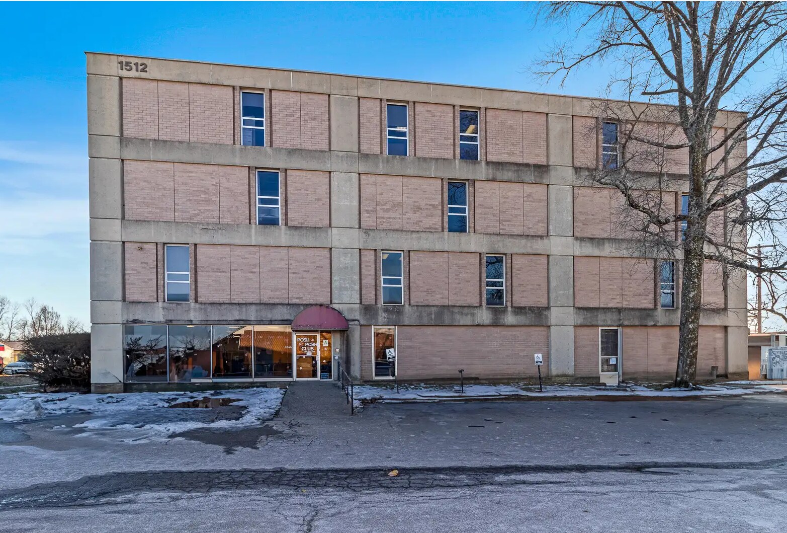 1512 Crums Ln, Louisville, KY for sale Primary Photo- Image 1 of 6