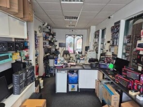 Grays Walk, Newport for lease Interior Photo- Image 1 of 1