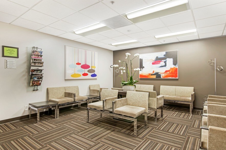 2080 Century Park E, Los Angeles, CA à louer - Photo intérieure - Image 3 de 38