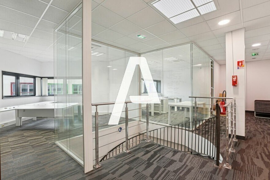 128 Bis Avenue Jean Jaurès, Ivry-sur-Seine for lease - Interior Photo - Image 3 of 7
