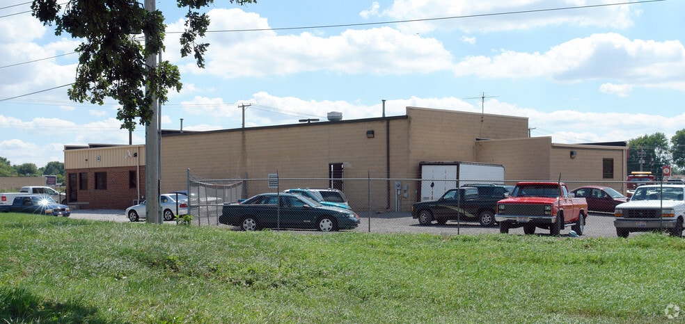 7079 Whipple Ave NW, Canton, OH for lease - Building Photo - Image 2 of 12