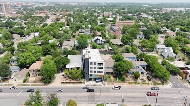 1212 E 7th St, Austin, TX à louer - Photo du bâtiment - Image 3 de 4