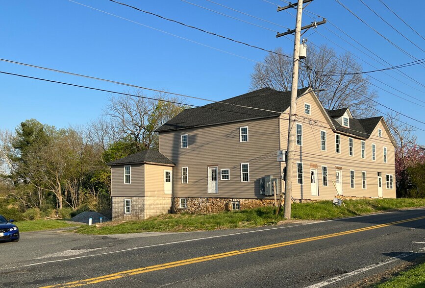 1121 Baldwin Mill Rd, Jarrettsville, MD à vendre - Photo du bâtiment - Image 3 de 8