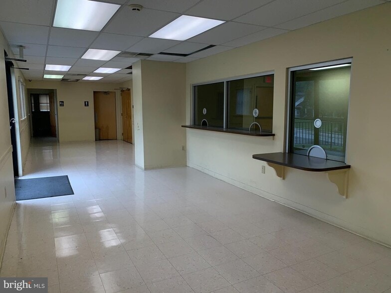 1132 Ridge Rd, Pottstown, PA for sale - Building Photo - Image 3 of 10