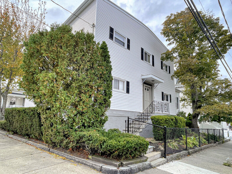 36 Sagamore St, Lynn, MA for sale - Building Photo - Image 1 of 28