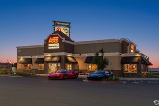 Plus de détails pour 3698 N Freeway Blvd, Sacramento, CA - Commerce de détail à louer