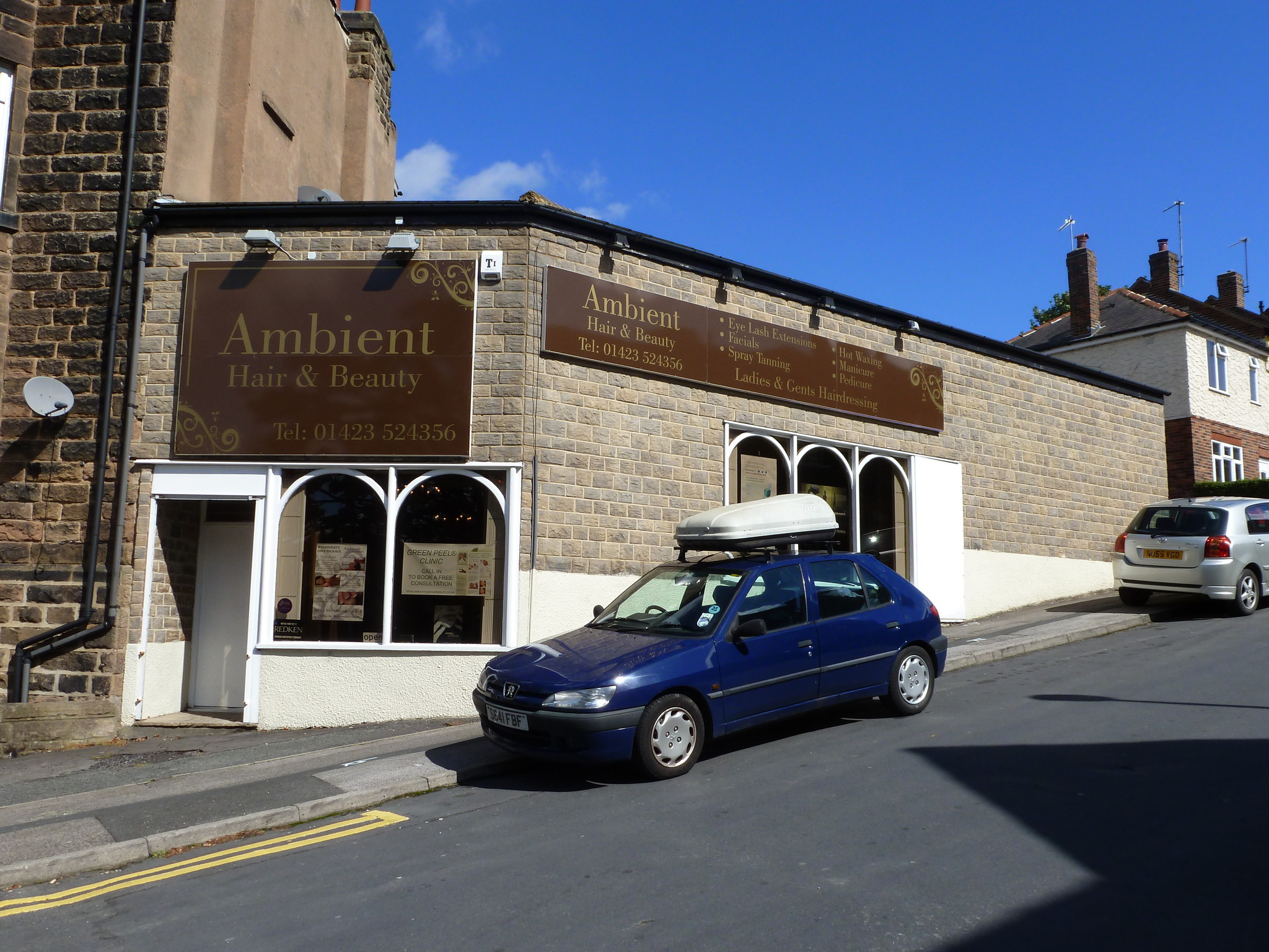 1-5 Omega St, Harrogate for lease Primary Photo- Image 1 of 2