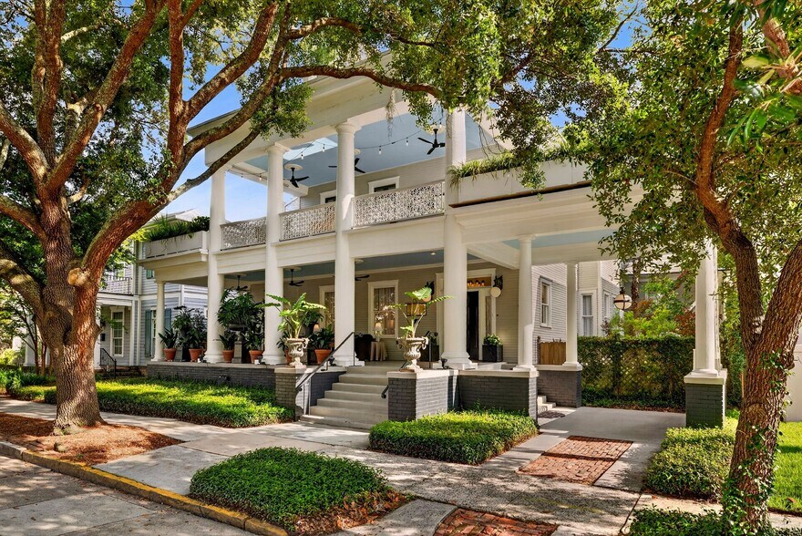 107 E 35th St, Savannah, GA à vendre - Photo du bâtiment - Image 3 de 75