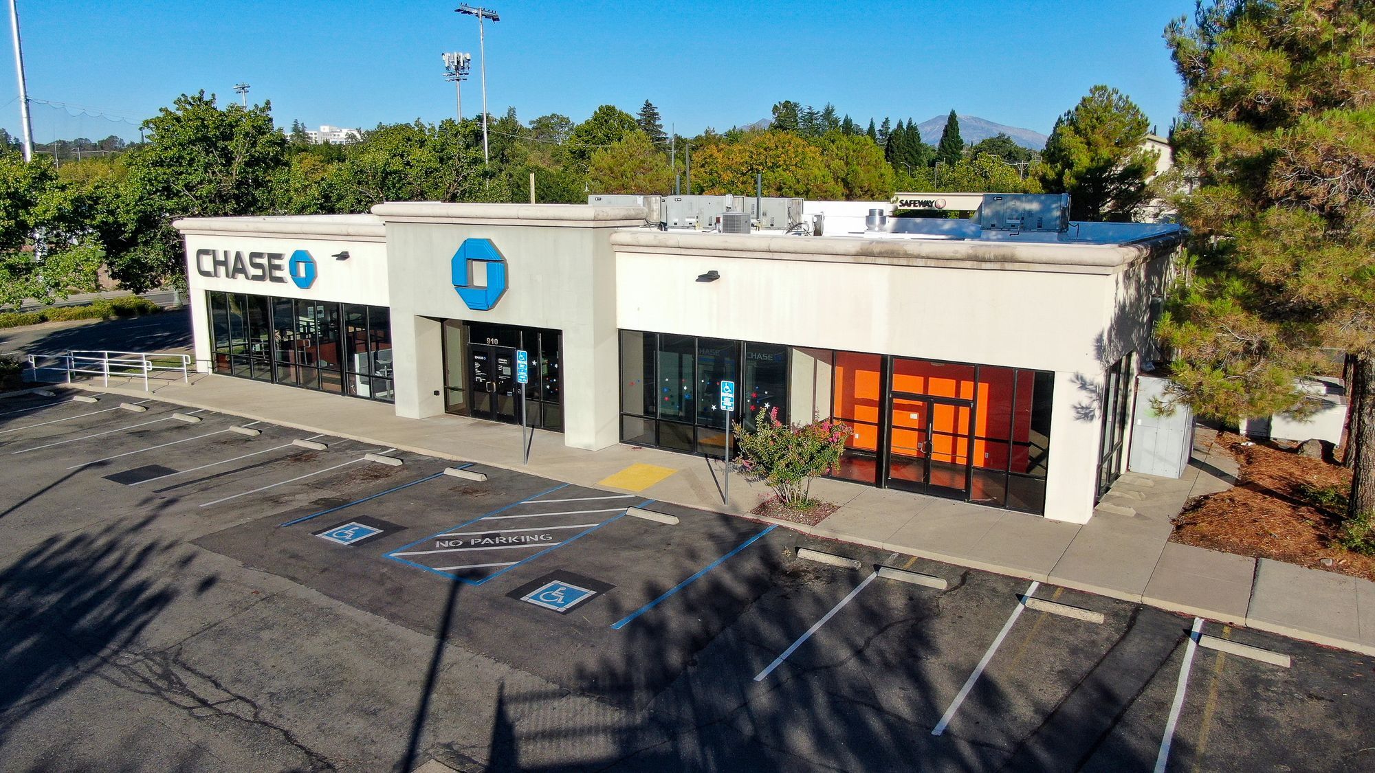 910 Cypress Ave, Redding, CA for lease Building Photo- Image 1 of 10