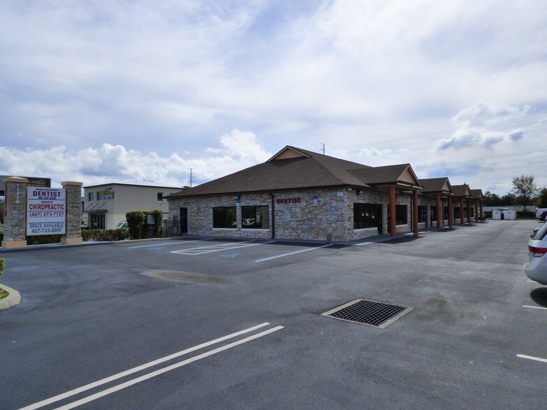 12278 E Colonial Dr, Orlando, FL à louer - Photo du bâtiment - Image 3 de 24