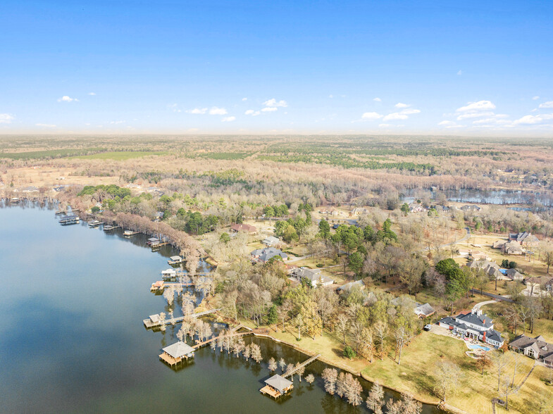 6500 N Lakeshore Dr, Shreveport, LA for sale - Building Photo - Image 3 of 8