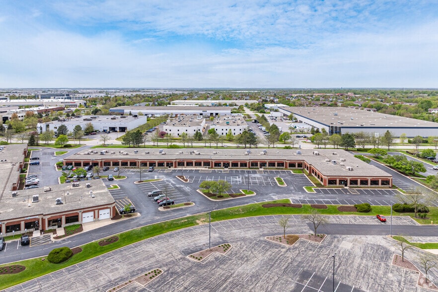 480 Quadrangle Dr, Bolingbrook, IL for lease - Aerial - Image 2 of 4