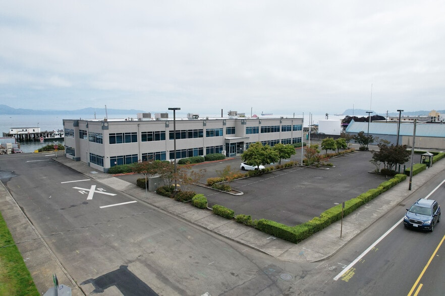 450 Marine Dr, Astoria, OR for sale - Building Photo - Image 2 of 12