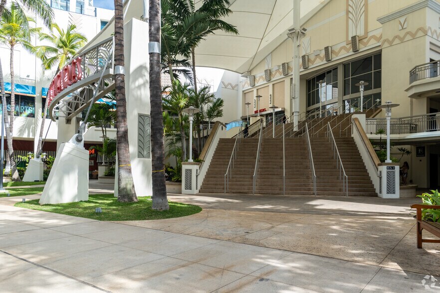 1044 Auahi St, Honolulu, HI à louer - Photo du bâtiment - Image 3 de 6