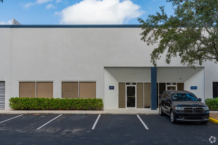 6500 NW 12th Ave, Fort Lauderdale, FL for lease - Building Photo - Image 3 of 5