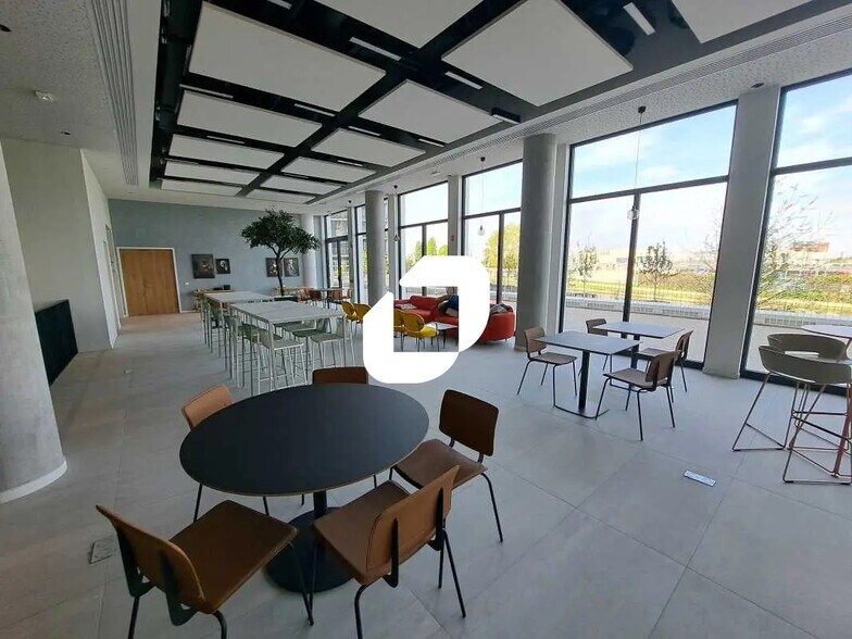 27-29 Rue De Paris, Bobigny à louer - Photo du bâtiment - Image 2 de 18