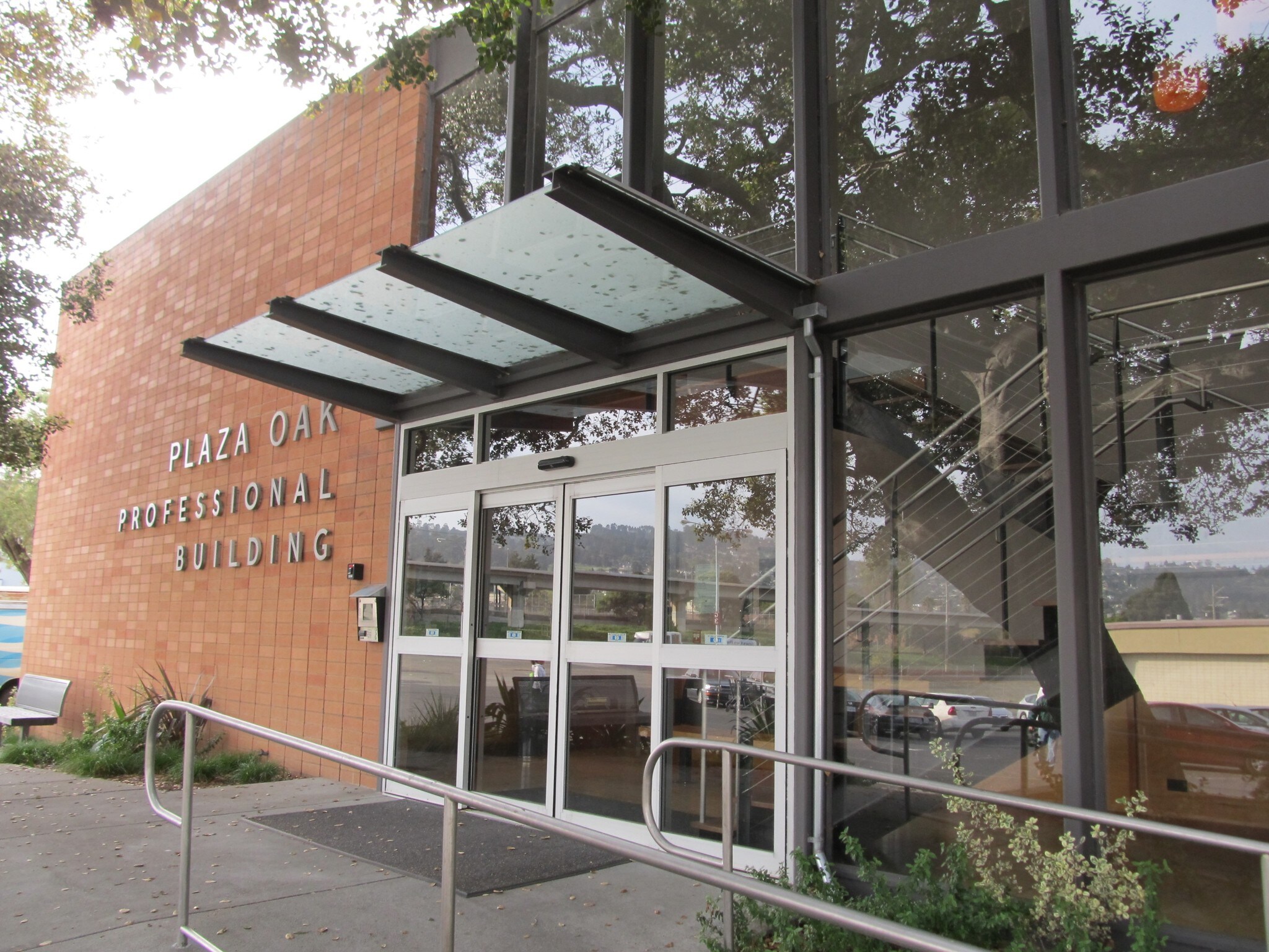 400 Evelyn Ave, Albany, CA à louer Photo principale- Image 1 de 8