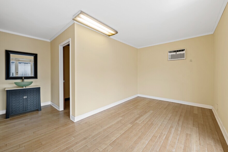 1948 E Sunrise Blvd, Fort Lauderdale, FL à vendre - Photo du bâtiment - Image 3 de 12