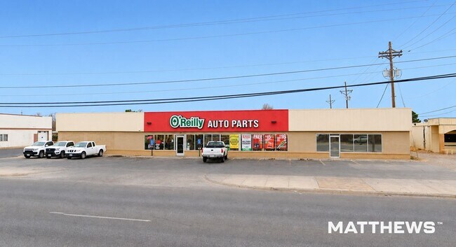 Plus de détails pour 115 N University Ave, Lubbock, TX - Commerce de détail à vendre