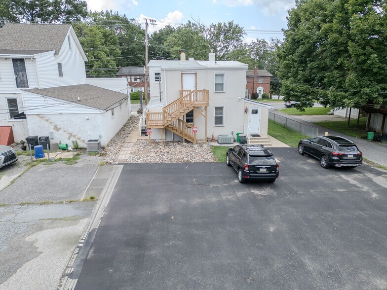 851 N Providence Rd, Media, PA à vendre - Photo du bâtiment - Image 3 de 34