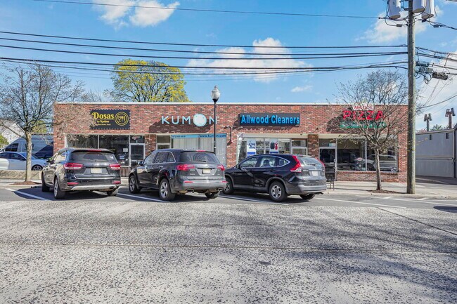 Plus de détails pour 72-76 Market St, Clifton, NJ - Commerce de détail à vendre
