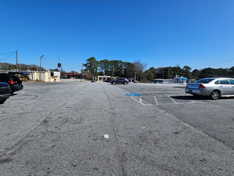 2517 Gresham Rd SE, Atlanta, GA à vendre - Photo du bâtiment - Image 3 de 14