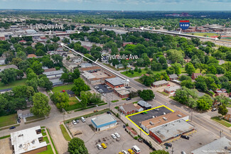 Plus de détails pour 407 S Hydraulic St, Wichita, KS - Vente au détail à vendre