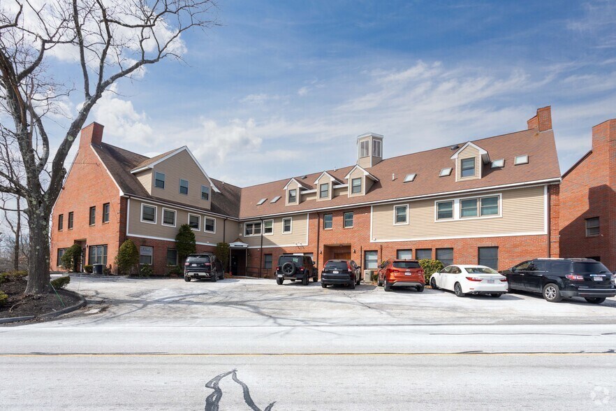 490 Chapman St, Canton, MA à louer - Photo principale - Image 2 de 3