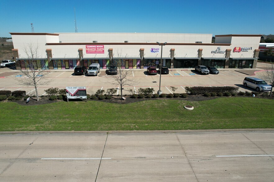 5030 Franz Rd, Katy, TX à louer - Photo du bâtiment - Image 1 de 8