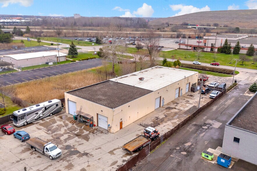 16550 Racho Rd, Taylor, MI à vendre - Photo du bâtiment - Image 2 de 5