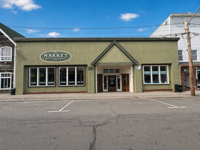 38 Front St, Greenport, NY for sale - Building Photo - Image 2 of 3