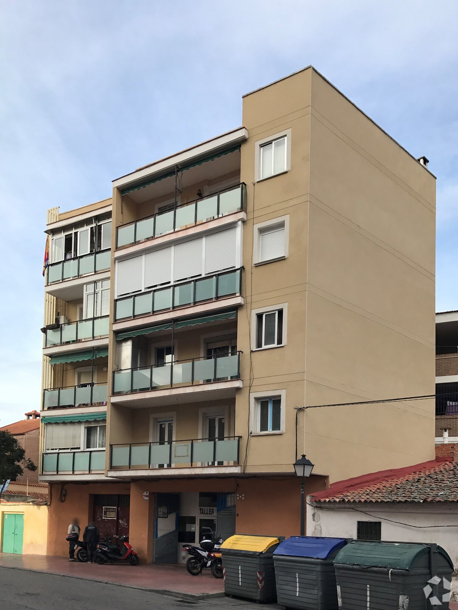 Retail in Alcalá de Henares, Madrid for lease Building Photo- Image 1 of 3