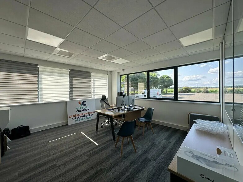 Office in Schiltigheim for lease - Interior Photo - Image 2 of 7