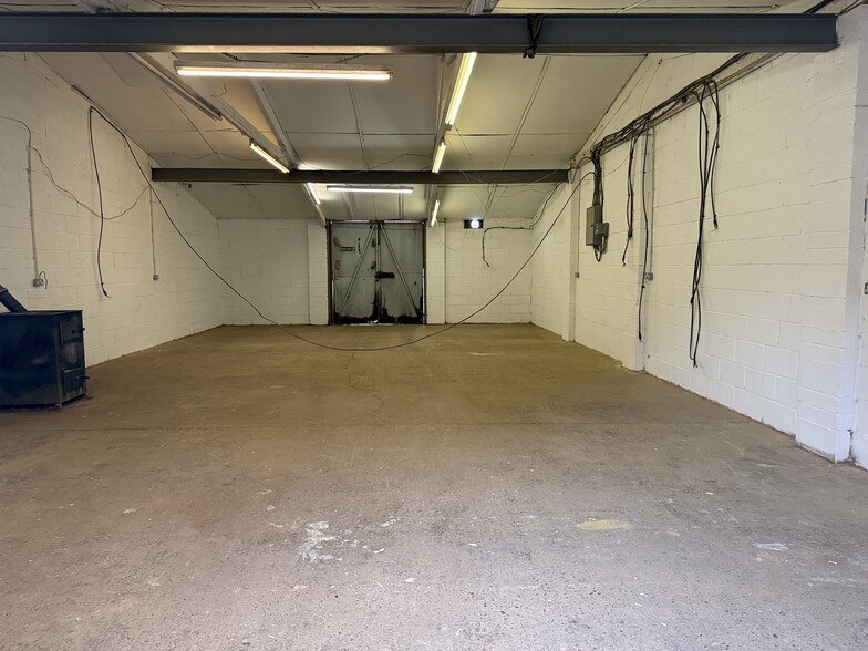 23A Albourne Rd, Hurstpierpoint for lease - Building Photo - Image 3 of 6