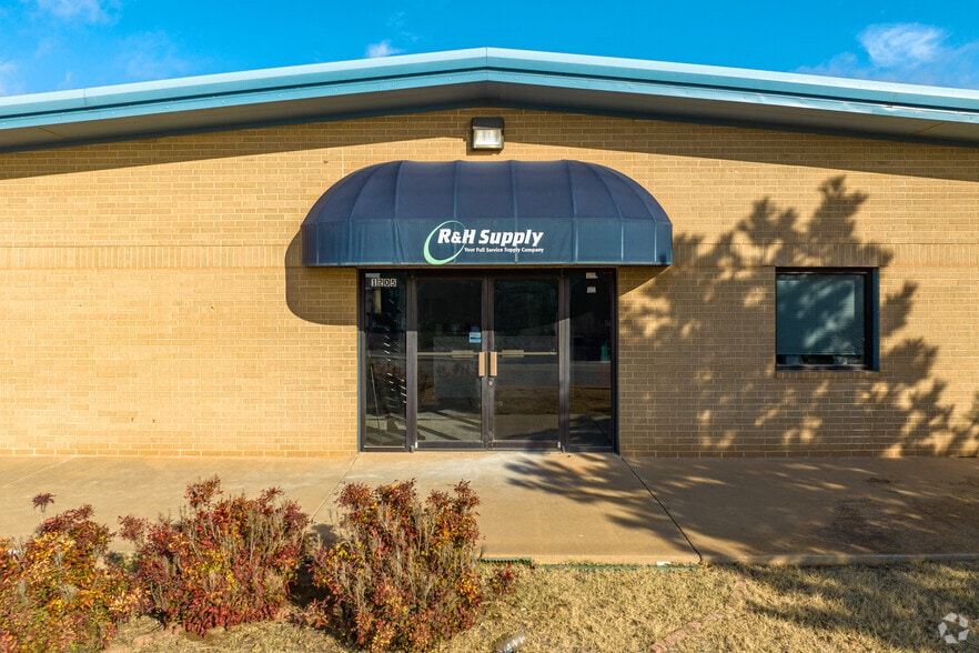 1205 SE 29th St, Oklahoma City, OK à vendre - Photo du bâtiment - Image 3 de 5