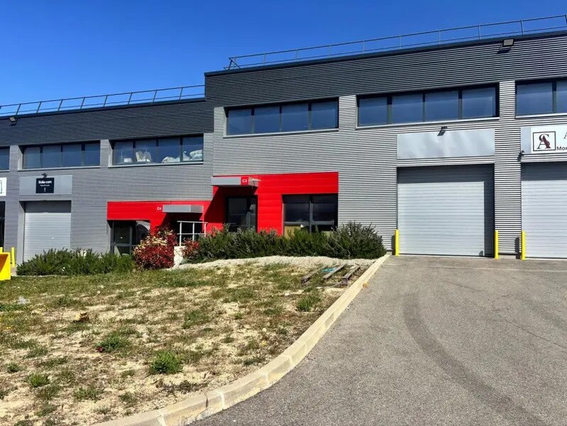 Flex in Gignac-la-Nerthe for lease Building Photo- Image 1 of 12