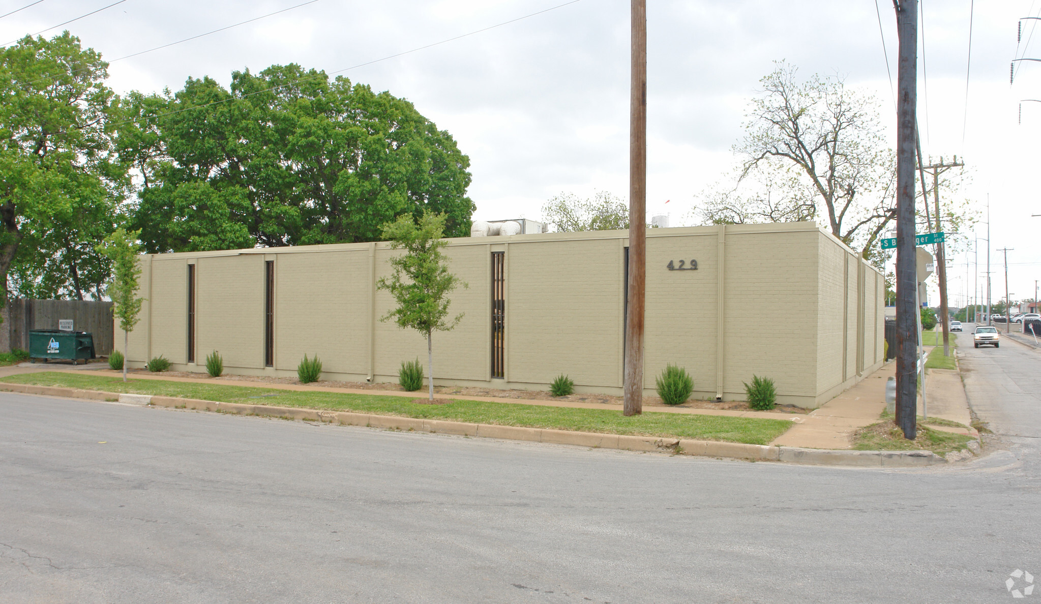 429 S Ballinger St, Fort Worth, TX à vendre Photo du bâtiment- Image 1 de 1