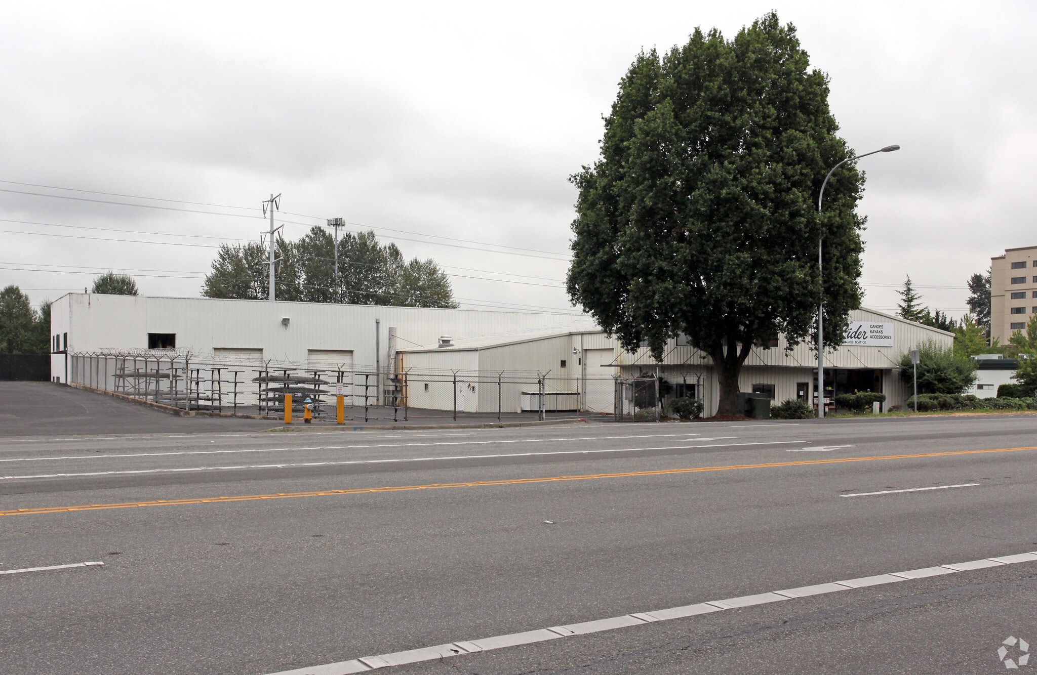 15666 W Valley Hwy, Tukwila, WA for lease Primary Photo- Image 1 of 3