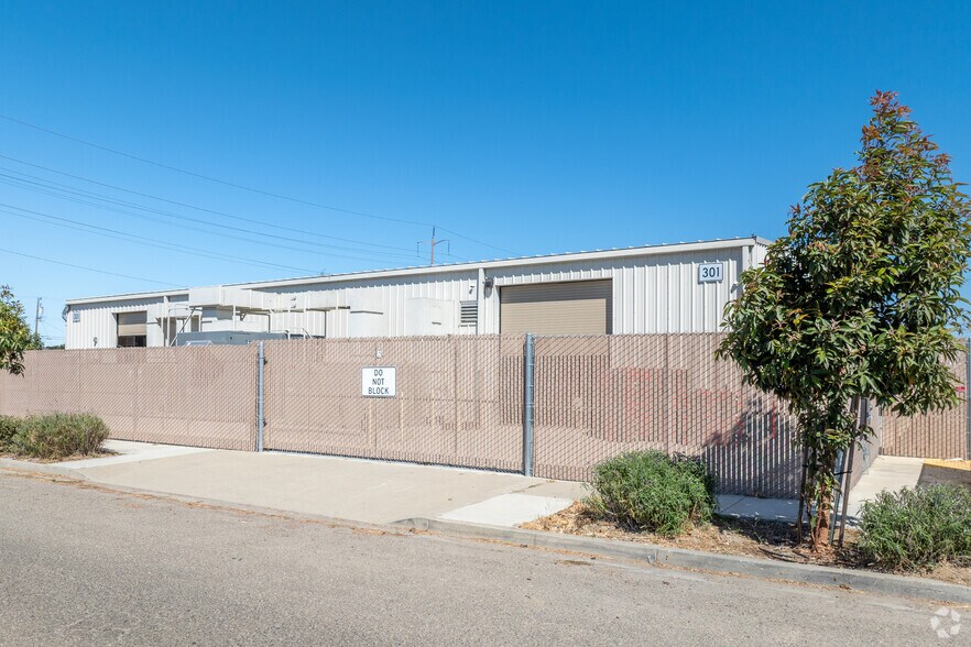 301 E Laurel Ave, Lompoc, CA à vendre - Photo du bâtiment - Image 2 de 20