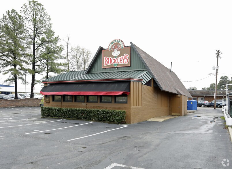 5355 Poplar Ave, Memphis, TN à vendre - Photo du bâtiment - Image 2 de 4