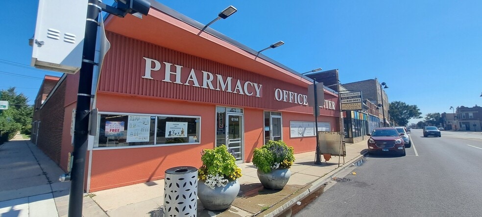 6142-6144 Roosevelt Rd, Oak Park, IL for lease - Building Photo - Image 2 of 7
