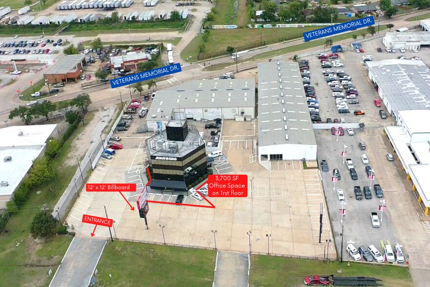 8245 North Fwy, Houston, TX à louer - Photo du bâtiment - Image 3 de 27