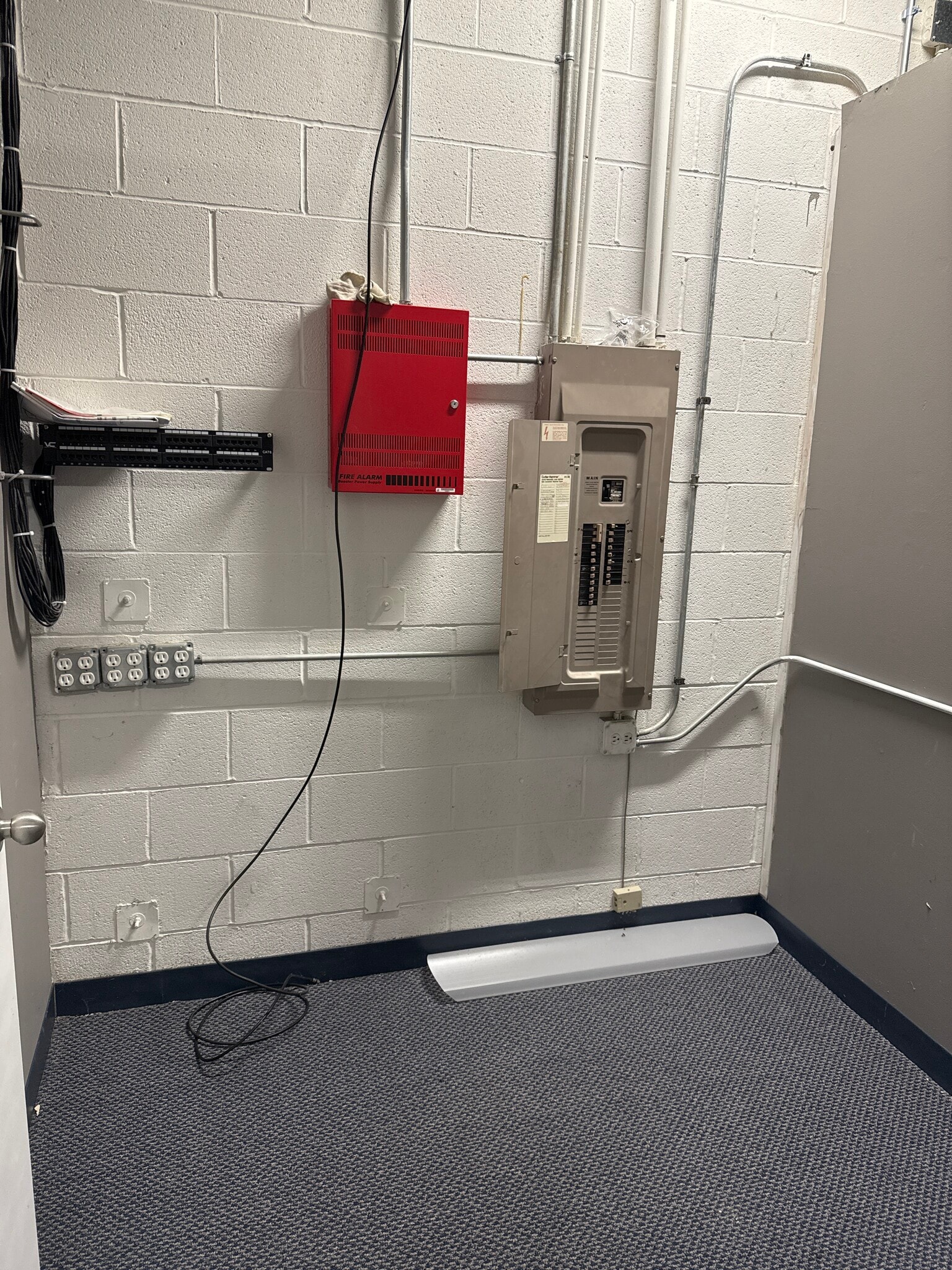 321-395 E Dundee Rd, Wheeling, IL for lease Building Photo- Image 1 of 7